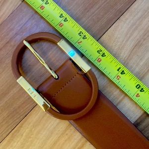 Lauren Ralph Lauren NWT wide camel leather belt. Fits size 12ish